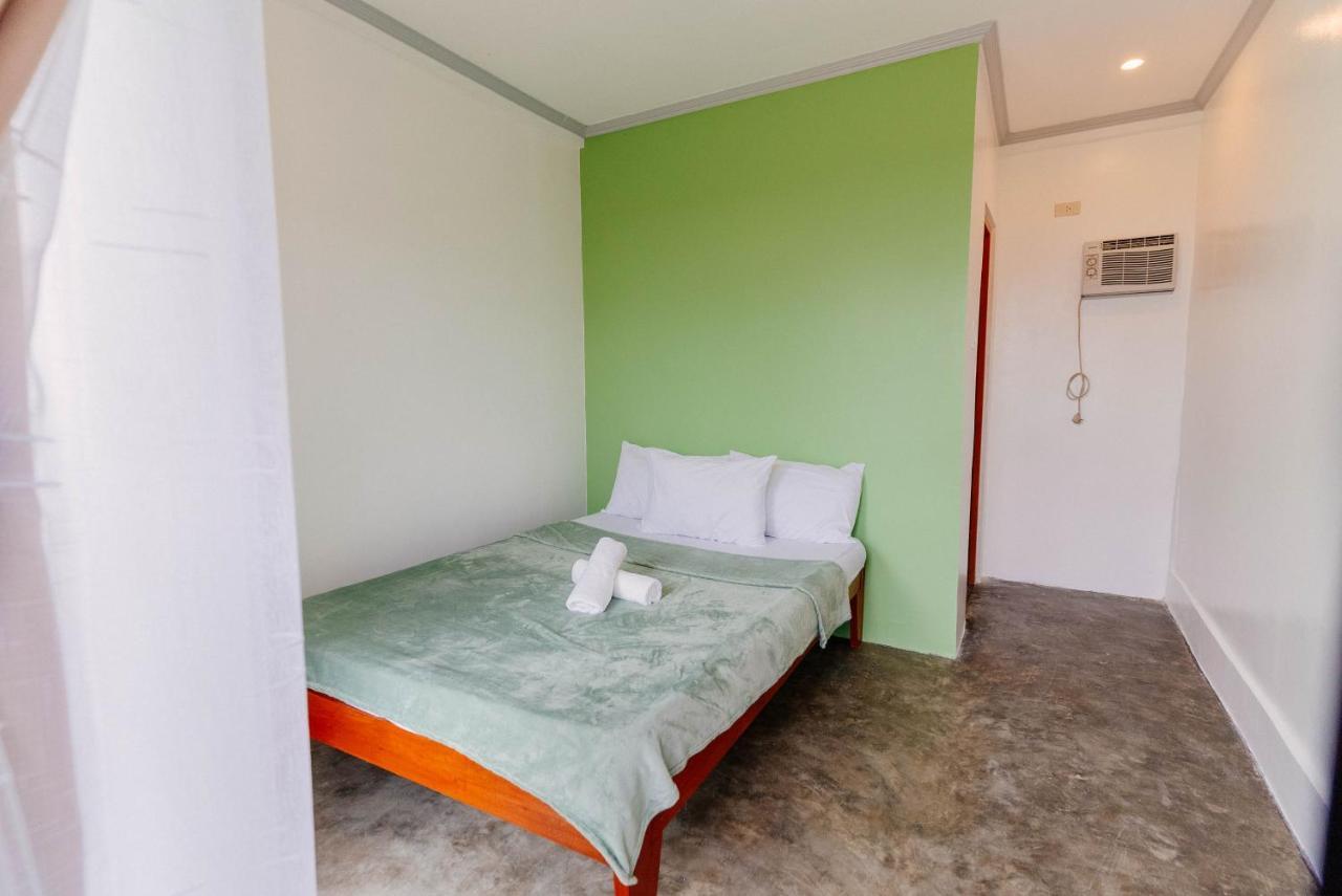 Kawayan Hostel Генерал-Луна Экстерьер фото
