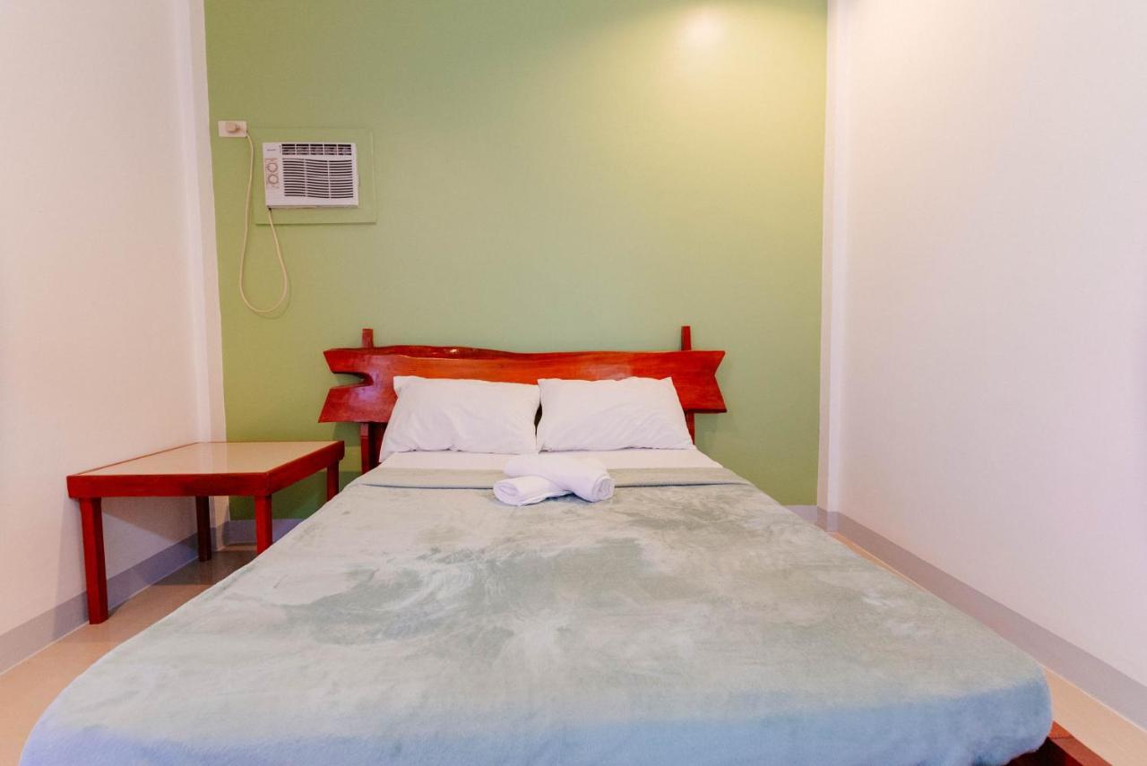 Kawayan Hostel Генерал-Луна Экстерьер фото